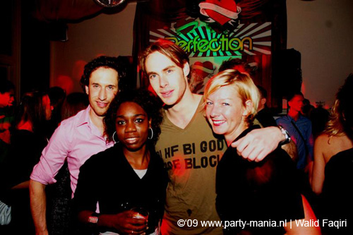 090214_075_perfection_partymania