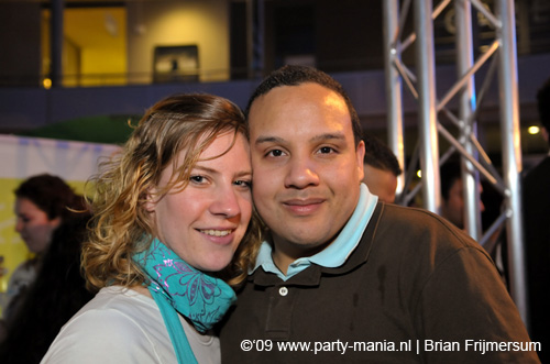 090220_121_connected_partymania