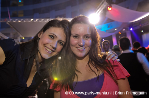 090220_133_connected_partymania