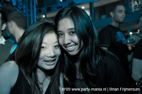 090220_146_connected_partymania