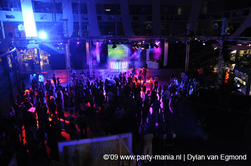 090220_120_connected_partymania