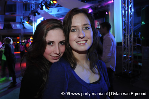 090220_128_connected_partymania