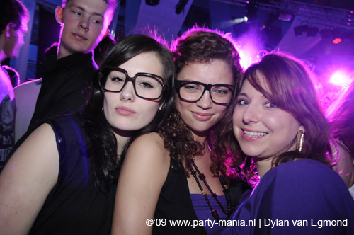 090220_154_connected_partymania