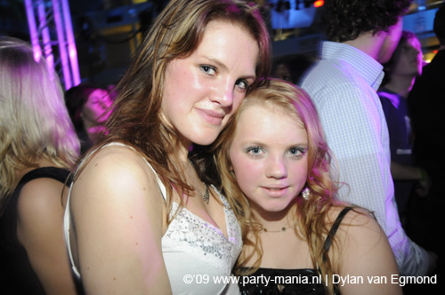 090220_159_connected_partymania