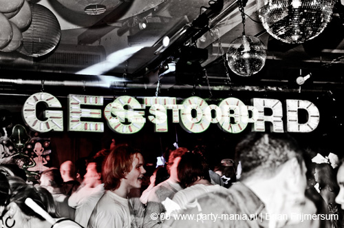 090221_067_gestoord_partymania