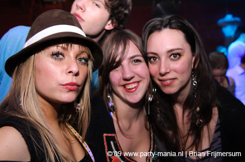 090221_069_gestoord_partymania