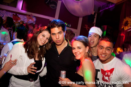 090321_100_perfection_partymania