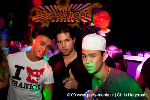 090321_101_perfection_partymania