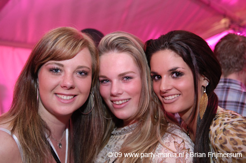 090404_099_los_partymania