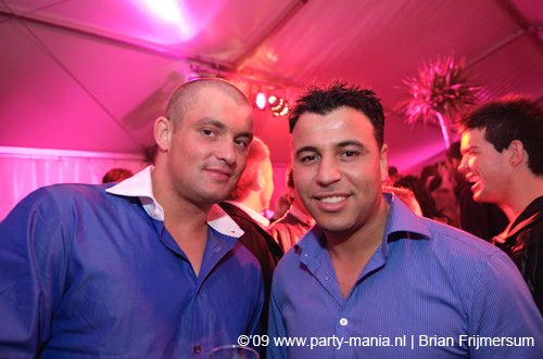 090404_133_los_partymania