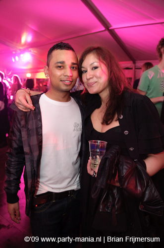 090404_136_los_partymania