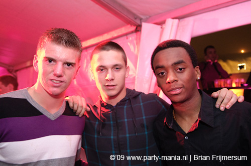 090404_138_los_partymania