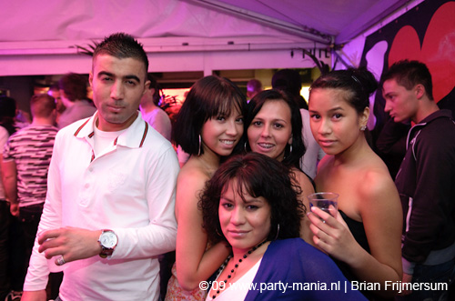 090404_172_los_partymania