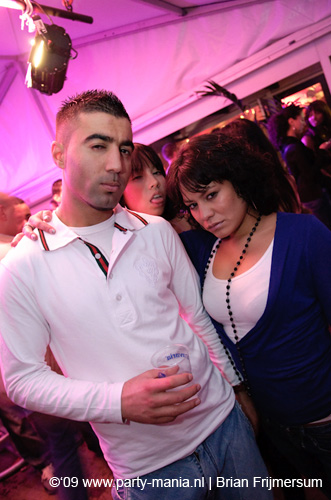 090404_173_los_partymania