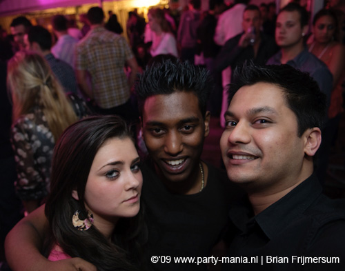 090404_184_los_partymania