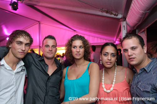 090404_187_los_partymania