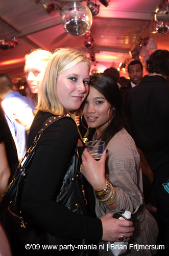 090404_212_los_partymania