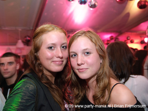 090404_214_los_partymania