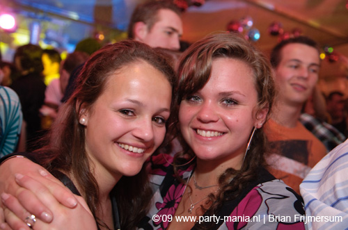 090404_220_los_partymania