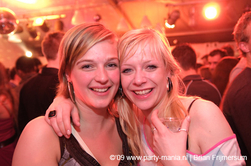 090404_233_los_partymania