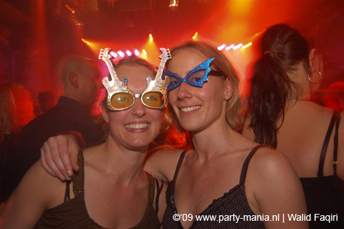 090410_111_glitterclub_partymania