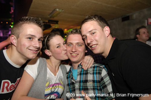 090412_068_los_partymania