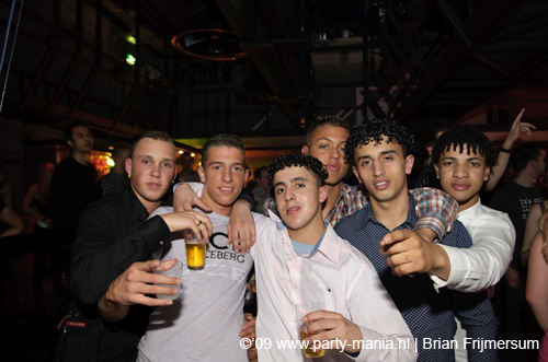 090412_096_los_partymania