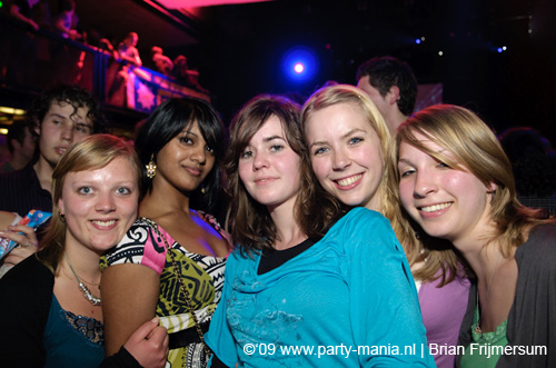 090412_118_los_partymania