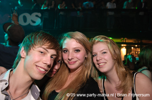 090412_130_los_partymania