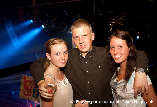 090425_090_franchise_partymania