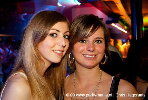 090425_111_franchise_partymania