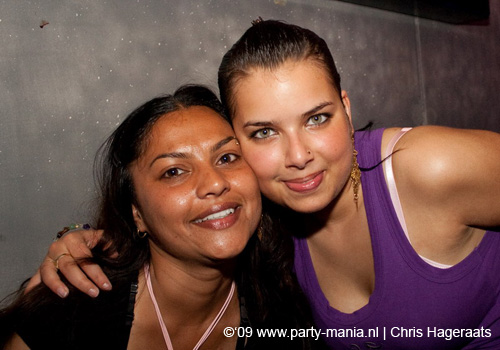 090425_123_franchise_partymania