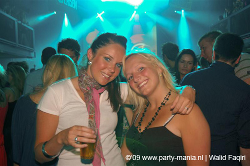 090425_109_franchise_partymania