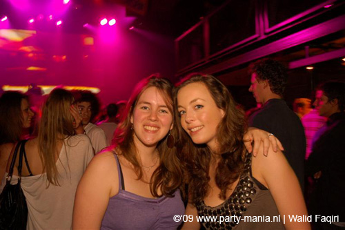 090425_137_franchise_partymania