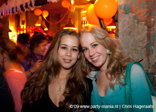 090429_092_koninginnenach_partymania