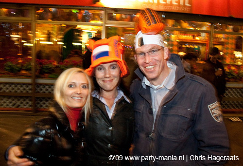 090429_102_koninginnenach_partymania