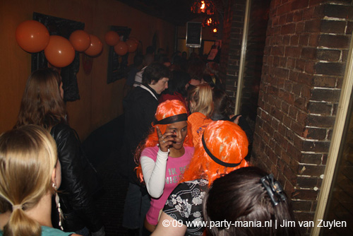 090429_089_koninginnenach_partymania