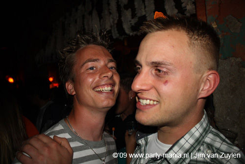 090429_099_koninginnenach_partymania