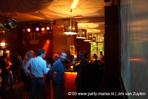 090429_104_koninginnenach_partymania