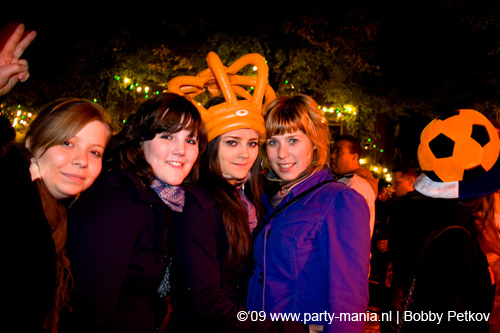 090429_089_koninginnenach_partymania