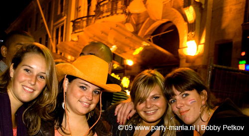 090429_096_koninginnenach_partymania