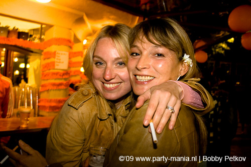 090429_098_koninginnenach_partymania