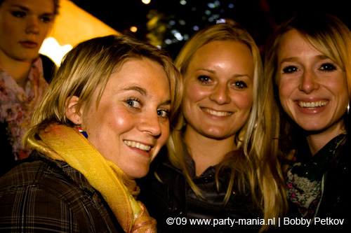 090429_101_koninginnenach_partymania