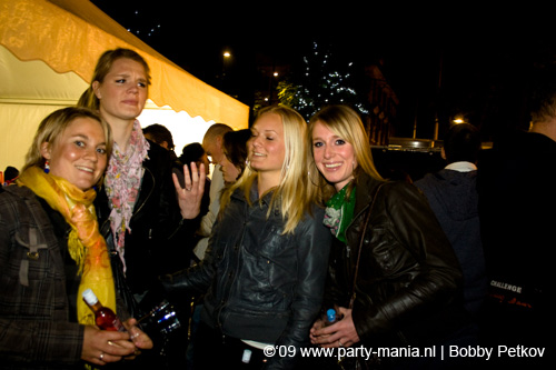 090429_102_koninginnenach_partymania