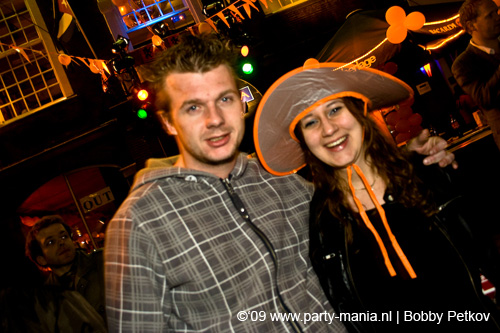 090429_113_koninginnenach_partymania