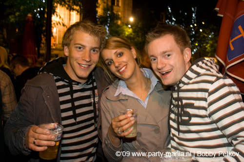 090429_114_koninginnenach_partymania