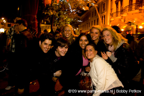 090429_115_koninginnenach_partymania