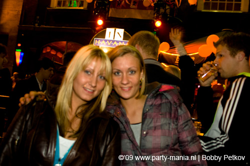 090429_116_koninginnenach_partymania