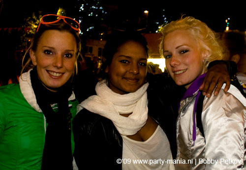 090429_118_koninginnenach_partymania