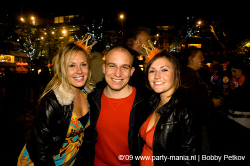 090429_125_koninginnenach_partymania